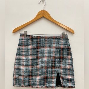 FOREVER 21 HOUNDSTOOTH BLUE/RED/BLACK MINI SKIRT *NWT